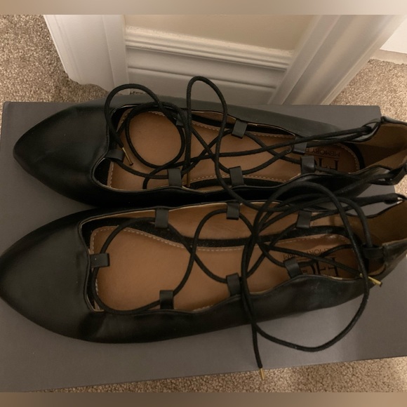 New Black Lace Up Flats - Picture 2 of 5